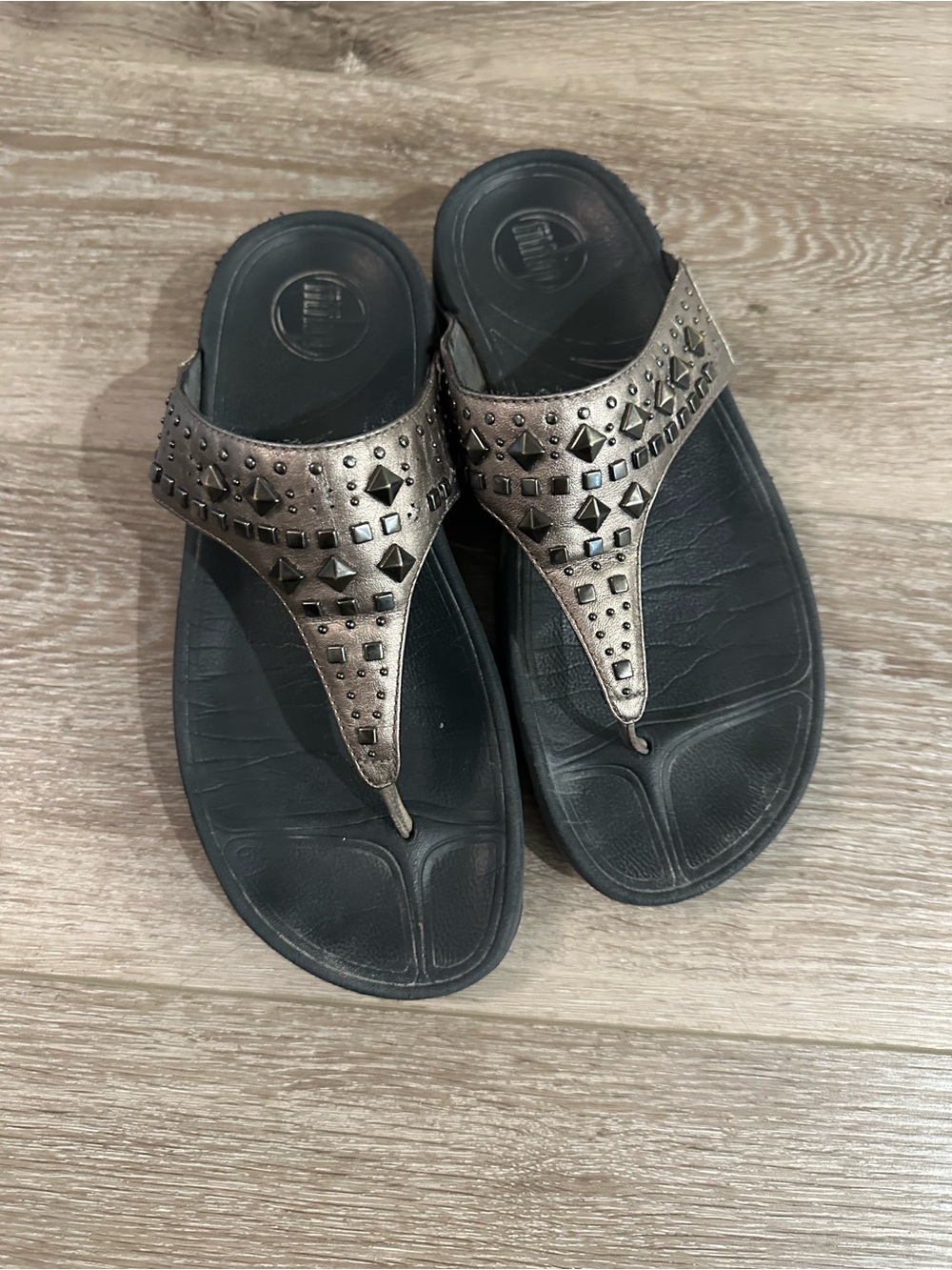 Fitflop Metallic Bronze Studded Thong Sandals with Black Footbed